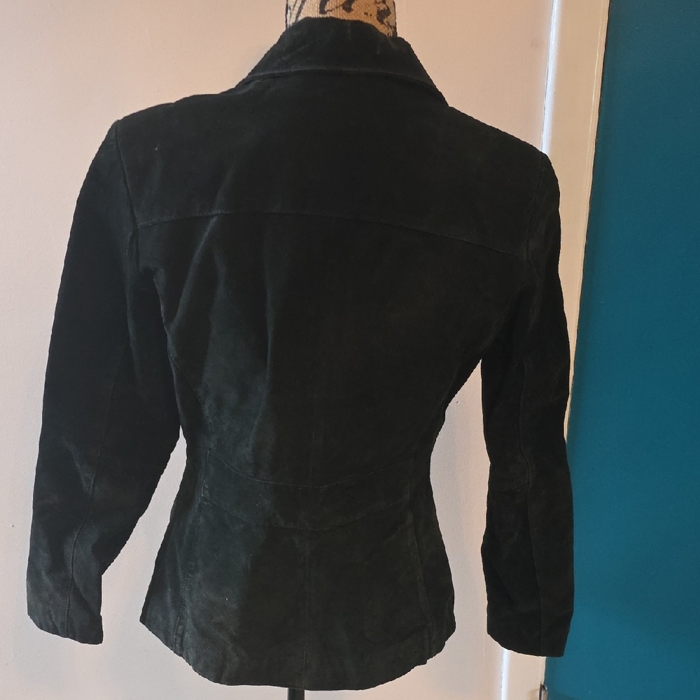 Wilson - Picture 2 of 4